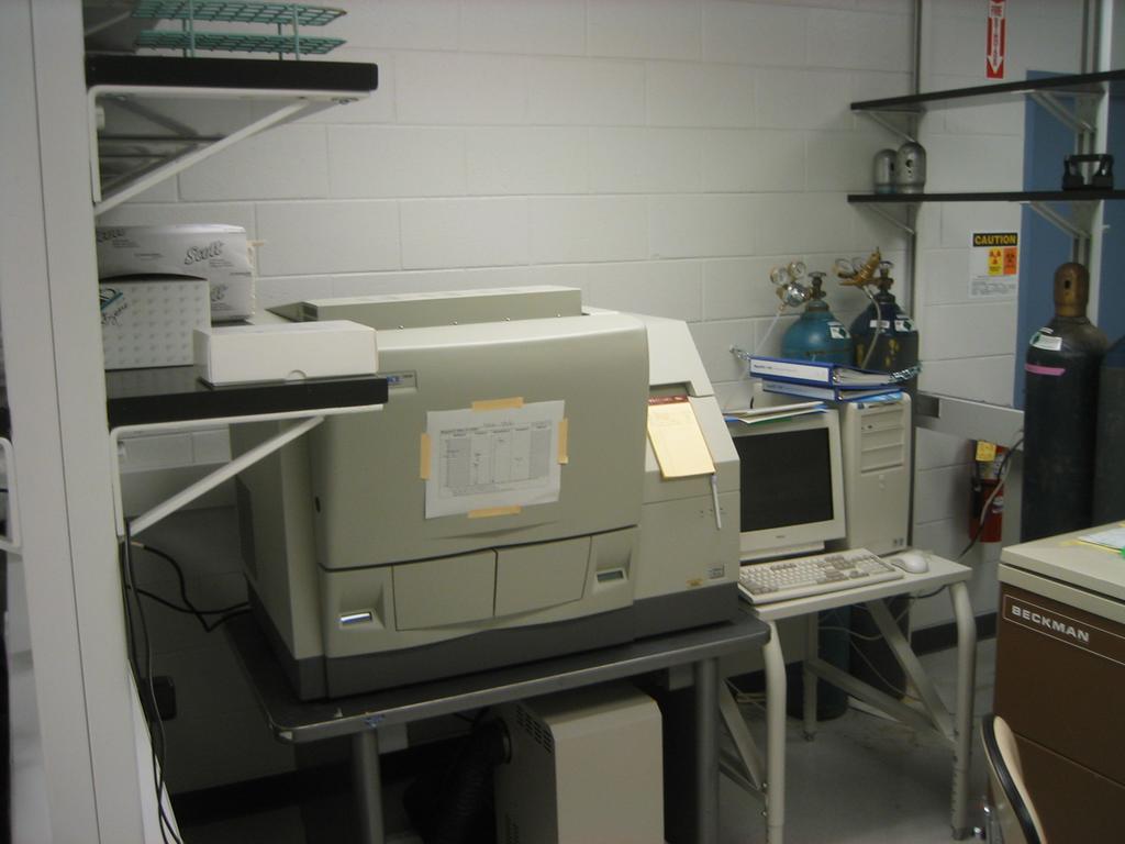 DNA sequencer